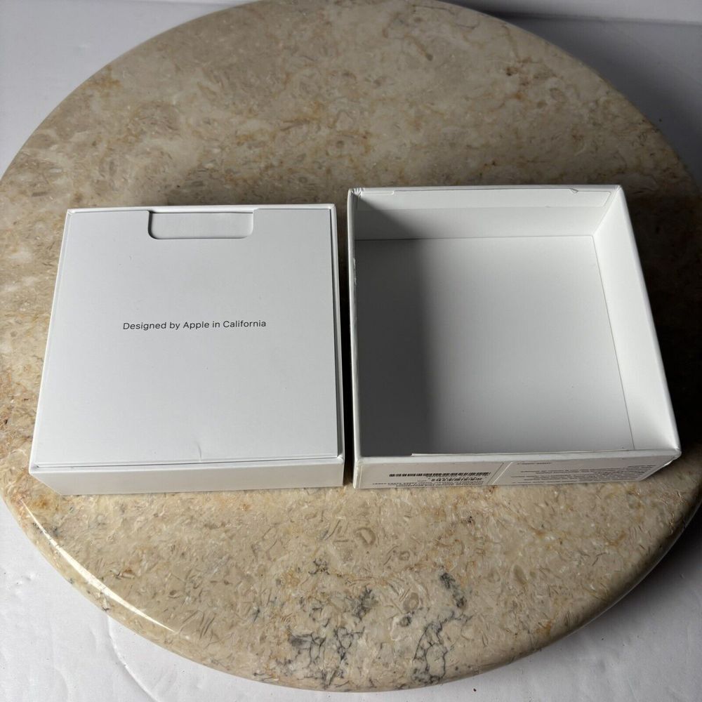 Apple Airpods 3rd Generation with MagSafe Wireless Charging Case - Open Box - Picture 4 of 7